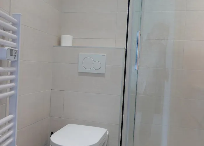 456 Chemin De La Pinede * マントン