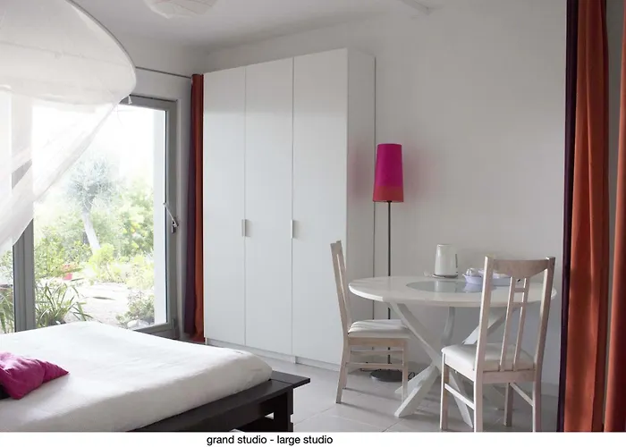 Apartman 456 Chemin De La Pinede Menton