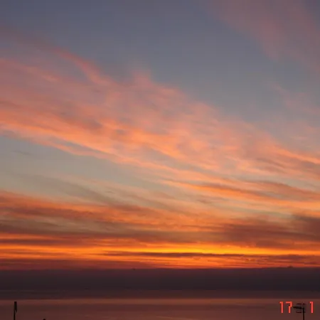 456 Chemin De La Pinede مينتون