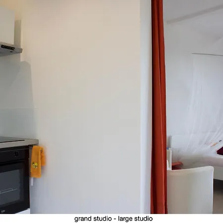 456 Chemin De La Pinede *