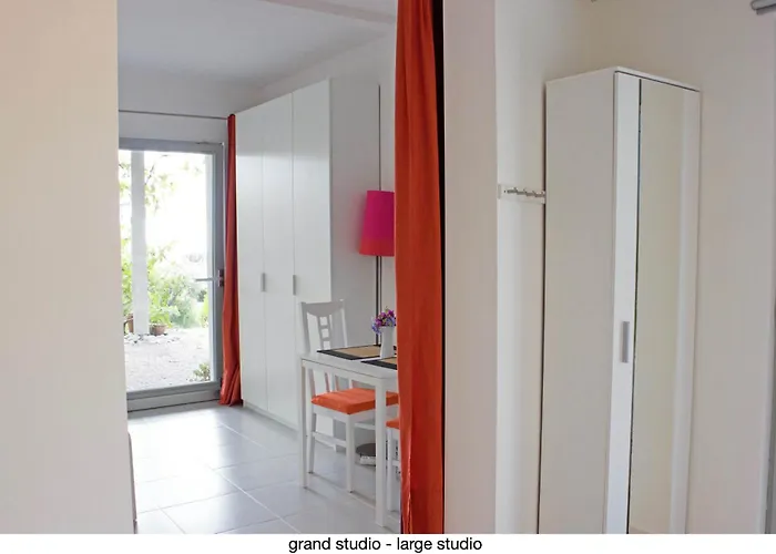 456 Chemin De La Pinede * Menton